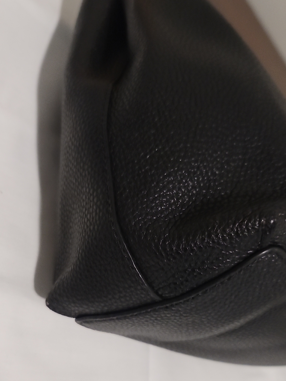 Kate Spade Classic Black Bag - Picture 4 of 12